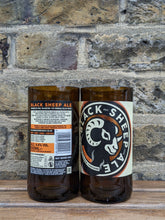 Load image into Gallery viewer, Black Sheep beer bottle glasses