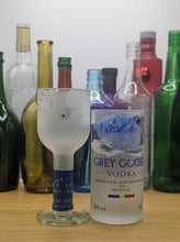 Load image into Gallery viewer, Grey Goose vodka glass set