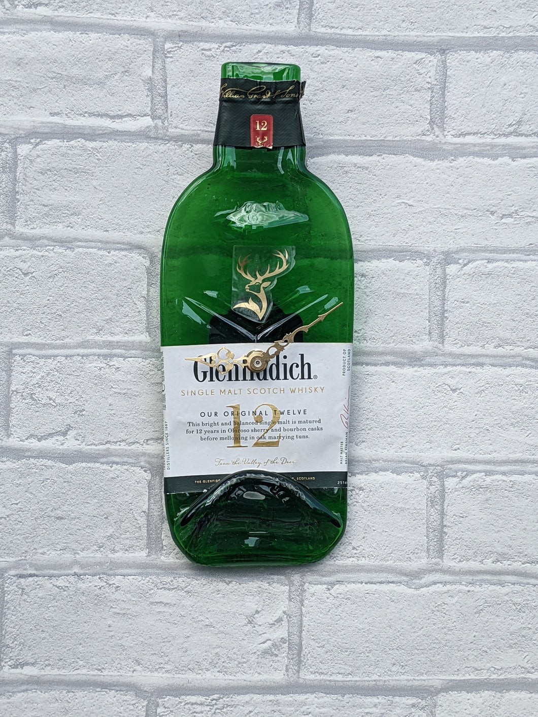 Glenfiddich whisky bottle clock