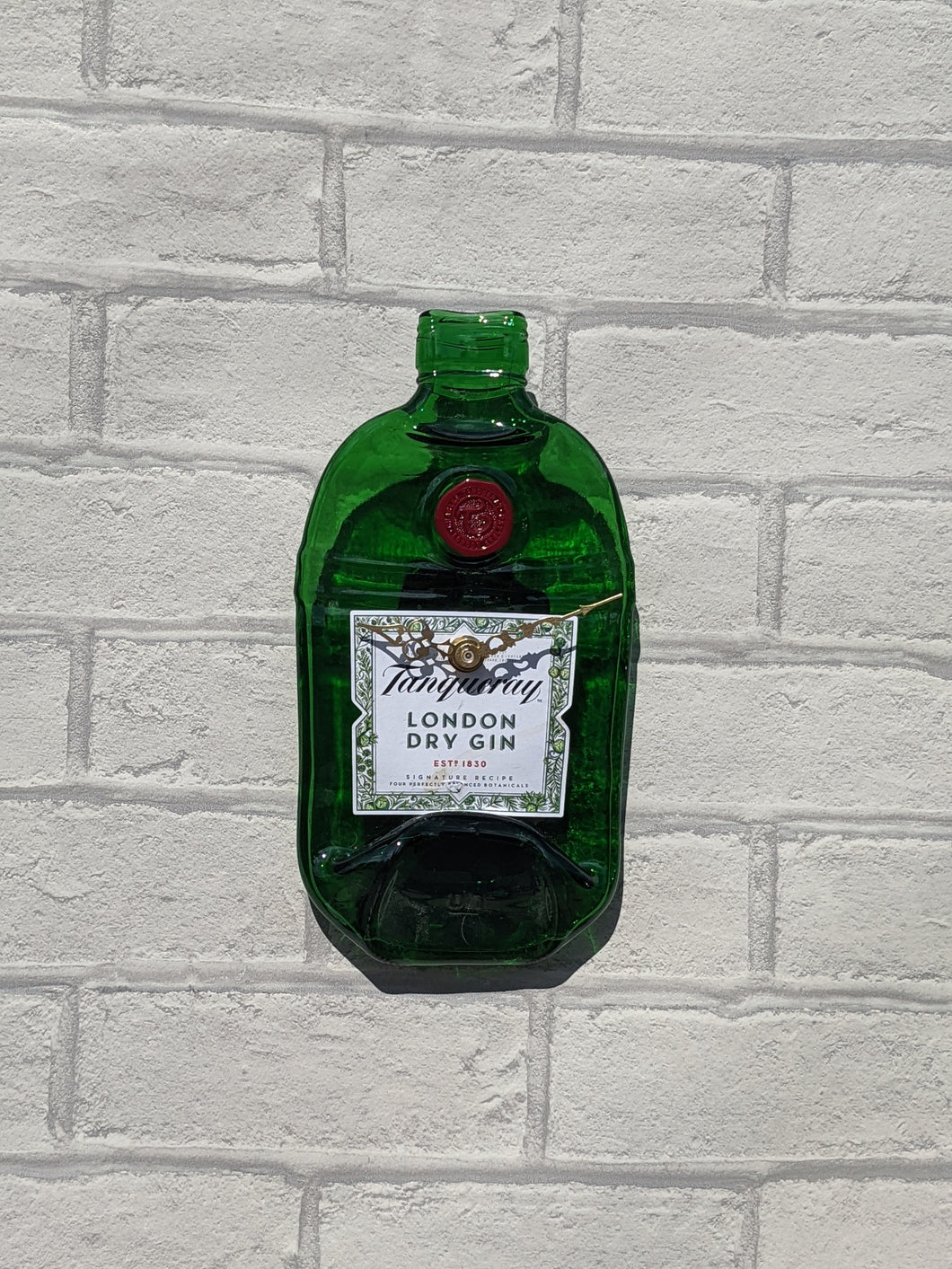 Tanqueray gin bottle clock