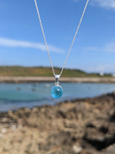 Load image into Gallery viewer, Bombay Sapphire necklace
